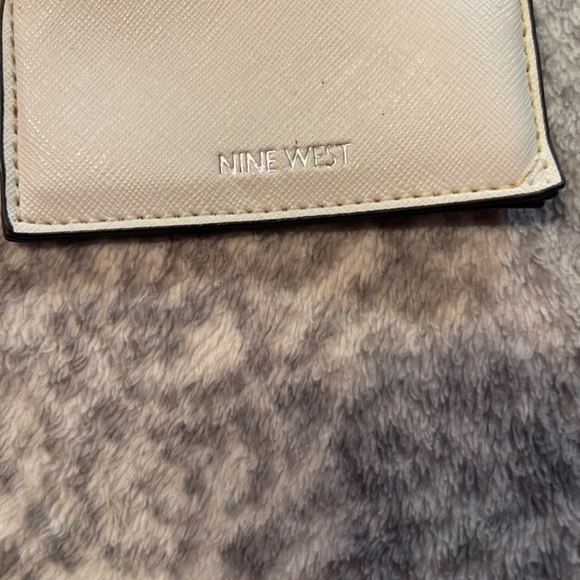 Nine West card holder - Picture 2 of 4